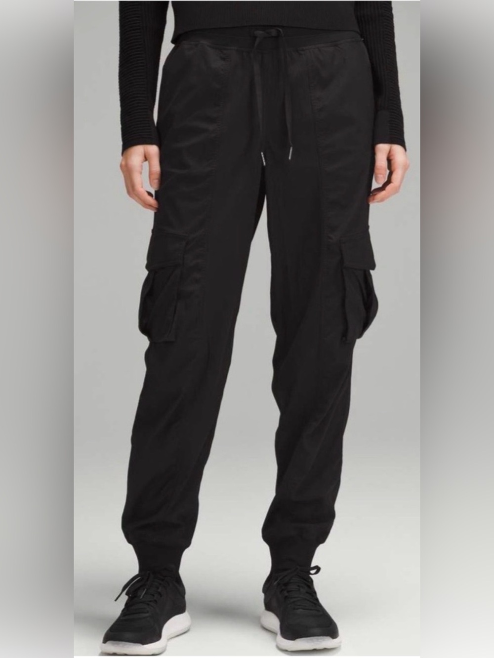 Lululemon Dance Studio Relaxed-Fit Mid-Rise Cargo Jogger Black Size Medium